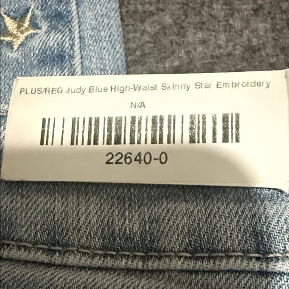Judy Blue High-Waist Skinny Star Embroidered Jeans (Style JB88145) {0/24} NWT - Picture 11 of 12